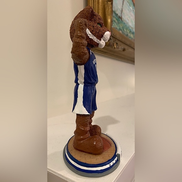 Vintage Forever Collectibles Kentucky Wildcats Limited Edition Bobblehead - Picture 2 of 5